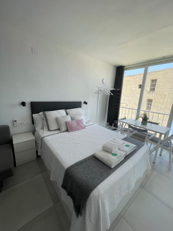 Apartamento Con Vistas Al Mar A Metros De La Playa Carihuela Soleil Apartment Torremolinos Ngoại thất bức ảnh