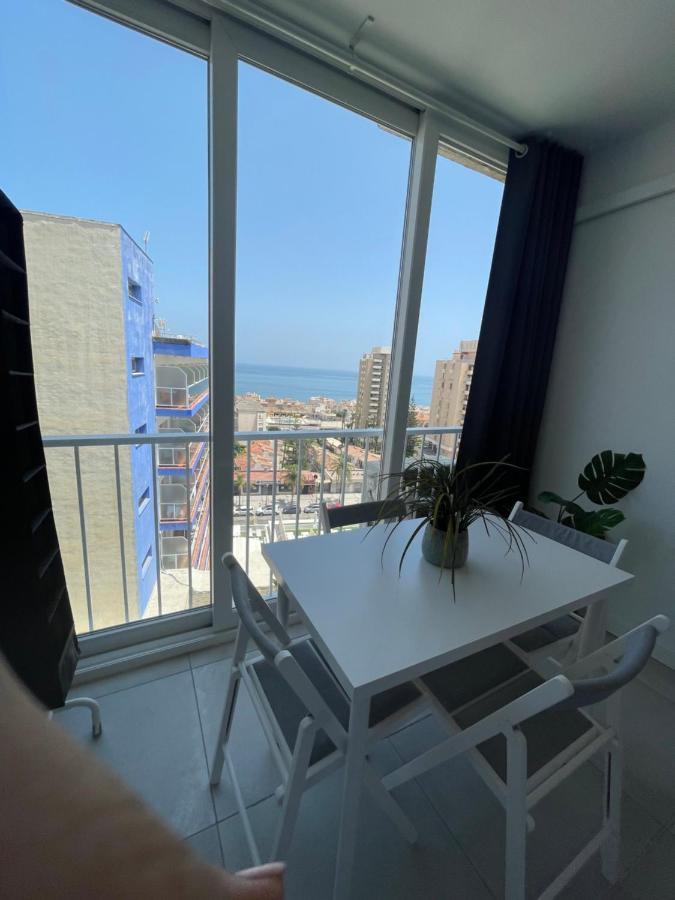 Apartamento Con Vistas Al Mar A Metros De La Playa Carihuela Soleil Apartment Torremolinos Ngoại thất bức ảnh