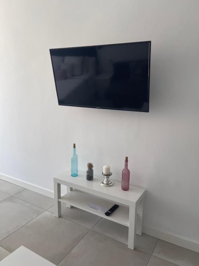 Apartamento Con Vistas Al Mar A Metros De La Playa Carihuela Soleil Apartment Torremolinos Ngoại thất bức ảnh